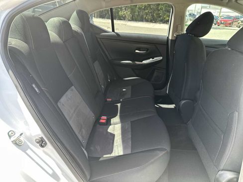 Used 2024 Nissan Sentra SR FWD image 18
