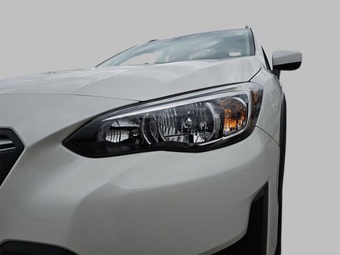 Certified 2021 Subaru Crosstrek 2.0i Premium w/ Moonroof Package image 36