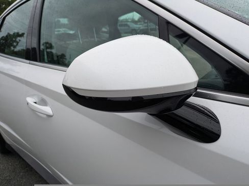 Used 2025 Hyundai Sonata SEL FWD image 12
