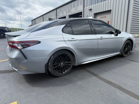 Used 2021 Toyota Camry XSE FWD image 4