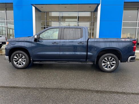 Used 2023 Chevrolet Silverado 1500 LT w/ Protection Package image 2