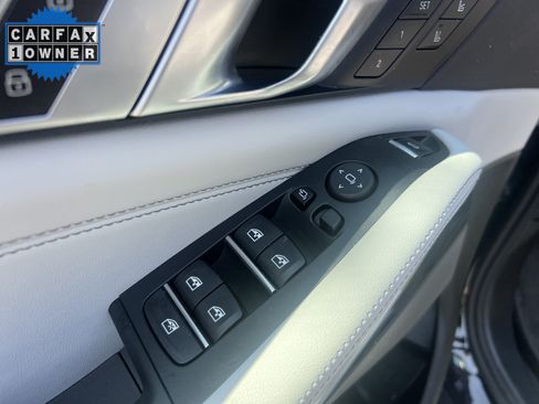 Used 2025 BMW X5 sDrive40i w/ Climate Comfort Package RWD image 15