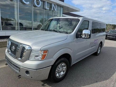 Used 2014 Nissan NV 3500 SL w/ Technology Package image 2
