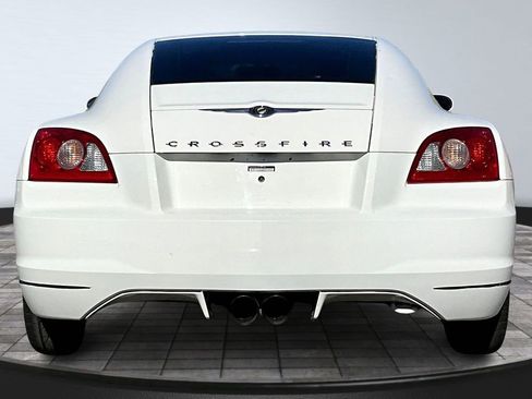 Used 2004 Chrysler Crossfire Base image 4