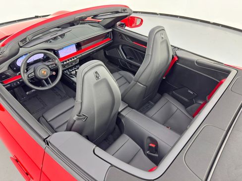 Used 2025 Porsche 911 Carrera image 45