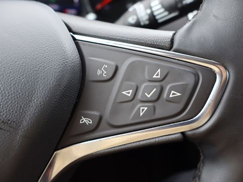 Used 2024 Chevrolet Equinox LT w/ LPO, Floor Liner Package FWD image 20