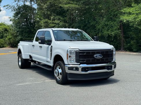 Used 2024 Ford F350 XL AWD/4WD image 17