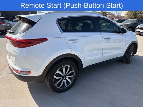 Used 2019 Kia Sportage EX image 3