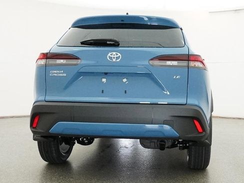Used 2026 Toyota Corolla Cross LE image 29