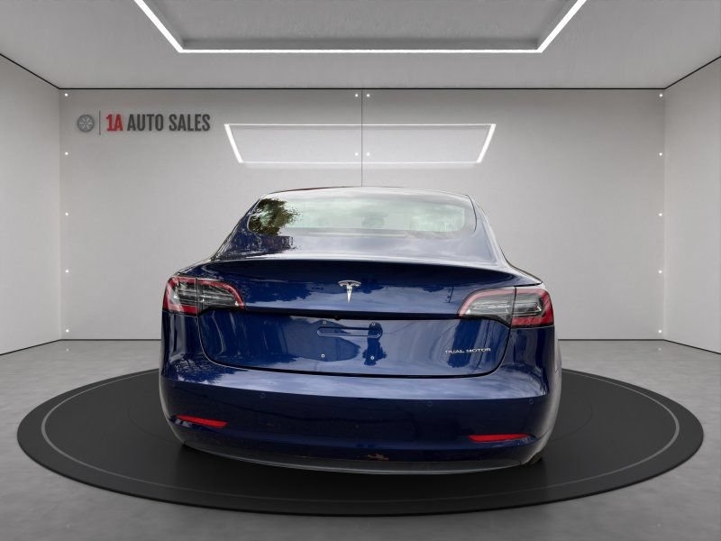 Used 2018 Tesla Model 3 Long Range AWD/4WD image 4