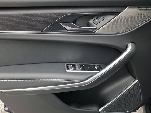 Used 2026 Jaguar F-PACE R-Dynamic S image 12