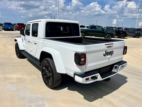 Used 2022 Jeep Gladiator Overland AWD/4WD image 5