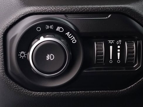 Certified 2021 Jeep Wrangler Unlimited Sport image 28