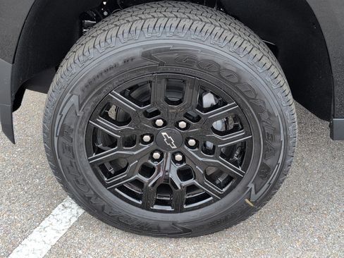 New 2026 Chevrolet Colorado W/T w/ WT Custom Package RWD image 11