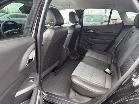 Used 2024 Chevrolet Trax LT w/ Driver Confidence Package FWD image 29