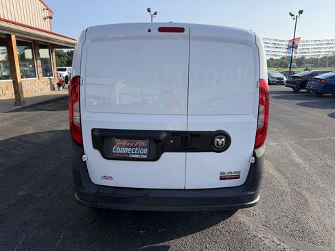 Used 2019 RAM ProMaster City Tradesman FWD image 5
