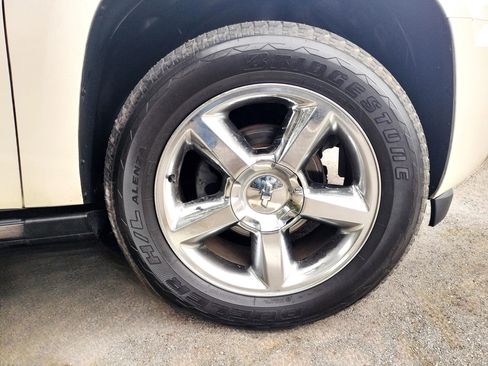 Used 2014 Chevrolet Tahoe LTZ image 25