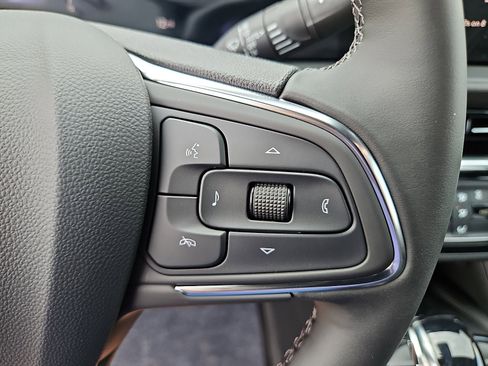 New 2026 Buick Envista Sport Touring w/ Convenience I Package FWD image 18