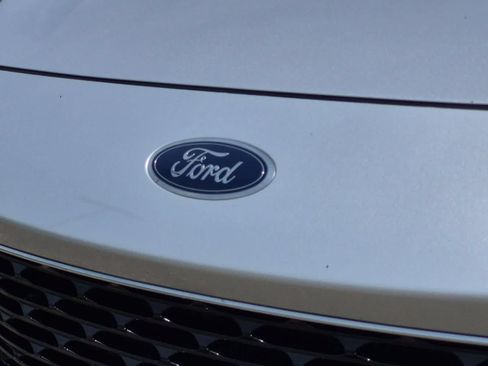 Used 2020 Ford Escape SE FWD image 12