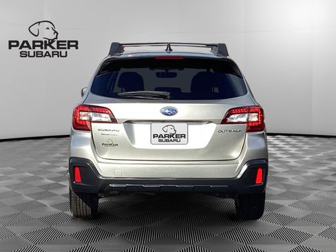 Used 2019 Subaru Outback 2.5i Premium image 4