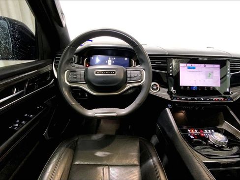 Used 2022 Jeep Wagoneer Series II w/ Premium Group I AWD/4WD image 14