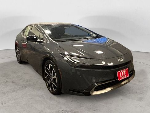 New 2026 Toyota Prius Plug-In Hybrid image 7
