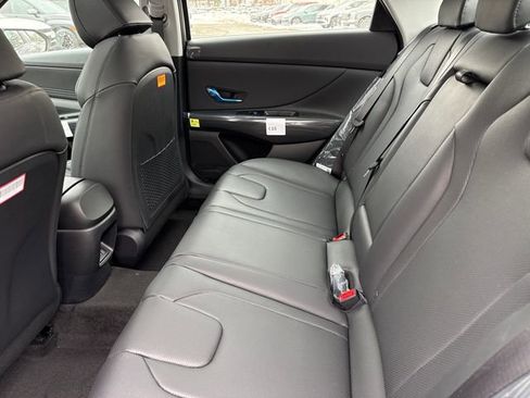 New 2026 Hyundai Elantra Limited image 22