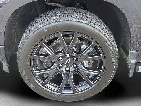 Certified 2024 Chevrolet Silverado 1500 High Country image 9