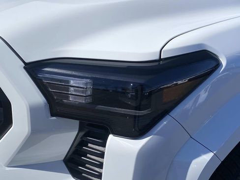 New 2026 Toyota Tacoma SR5 image 18