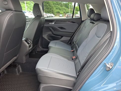 New 2026 Volkswagen Tiguan SE AWD/4WD image 6