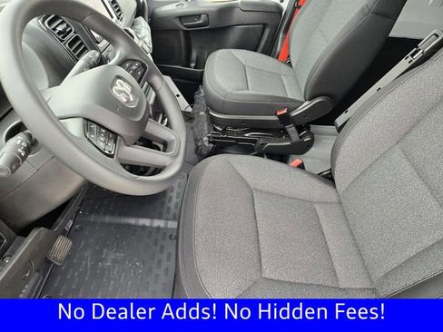 Used 2025 RAM ProMaster 2500 w/ Convenience Group image 13