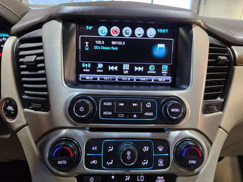 Used 2018 GMC Yukon XL Denali w/ Denali Ultimate Package AWD/4WD image 36