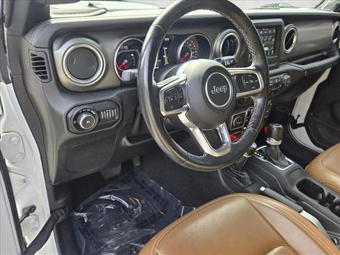 Used 2021 Jeep Wrangler Unlimited Rubicon w/ Cold Weather Group image 9