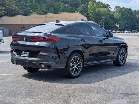 Used 2023 BMW X6 xDrive40i w/ M Sport Package AWD/4WD image 9