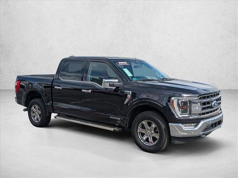 Used 2022 Ford F150 Lariat w/ Equipment Group 502A High AWD/4WD image 3