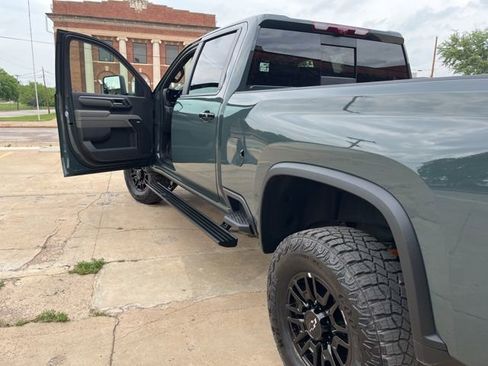 New 2026 Chevrolet Silverado 2500 ZR2 AWD/4WD image 15