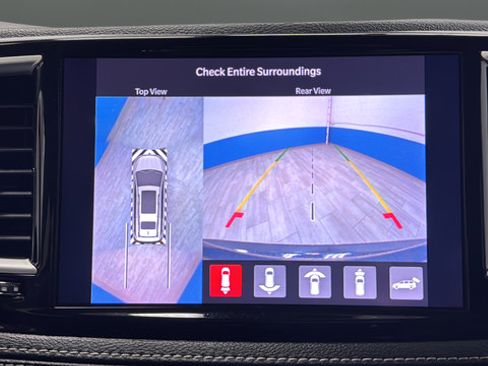 Used 2023 Chrysler Pacifica Touring-L w/ Uconnect Theater Family Group AWD/4WD image 13
