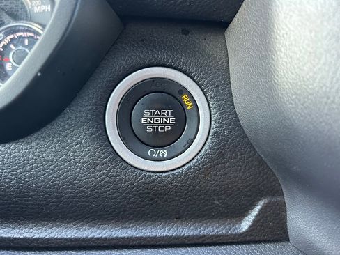 Used 2024 RAM 1500 Laramie image 31