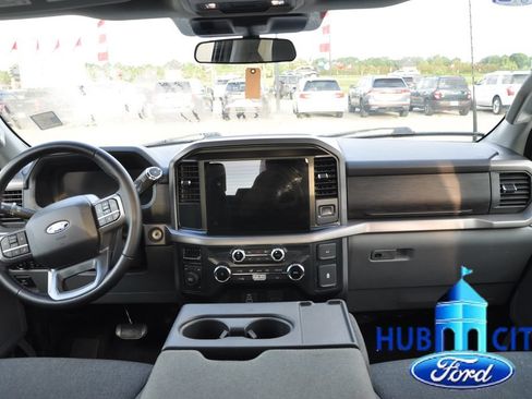 Used 2025 Ford F150 XLT w/ Equipment Group 301A Standard AWD/4WD image 18