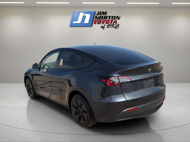 Used 2025 Tesla Model Y Long Range RWD image 8