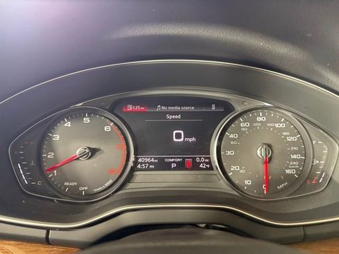 Used 2023 Audi Q5 2.0T Premium w/ Convenience Package image 12