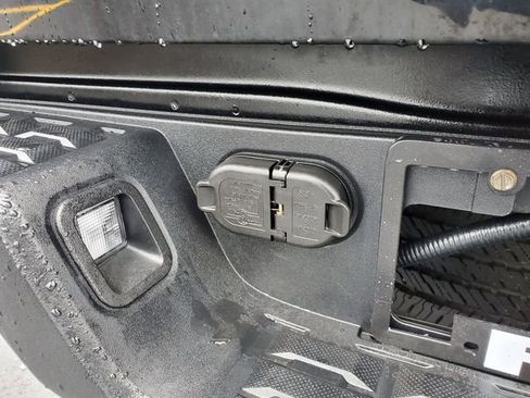 Used 2023 Toyota Tacoma SR image 11