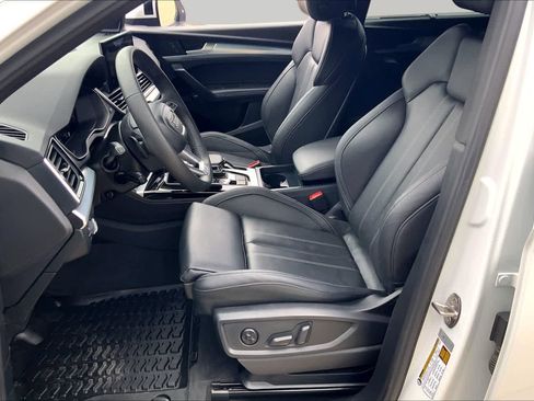 Used 2025 Audi Q5 2.0T Premium Plus w/ Premium Plus Package AWD/4WD image 8