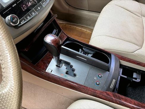 Used 2012 Toyota Avalon Limited FWD image 15