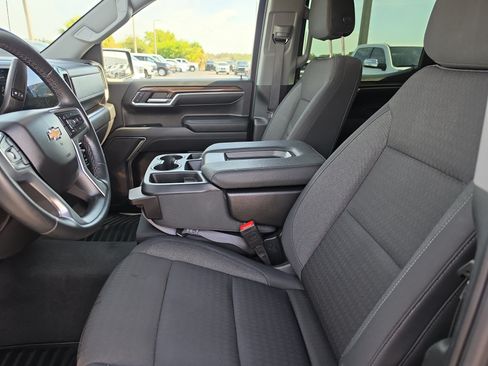 Certified 2024 Chevrolet Silverado 1500 LT RWD image 16
