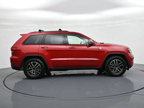 Used 2021 Jeep Grand Cherokee Trailhawk w/ Premium Lighting Group AWD/4WD image 5