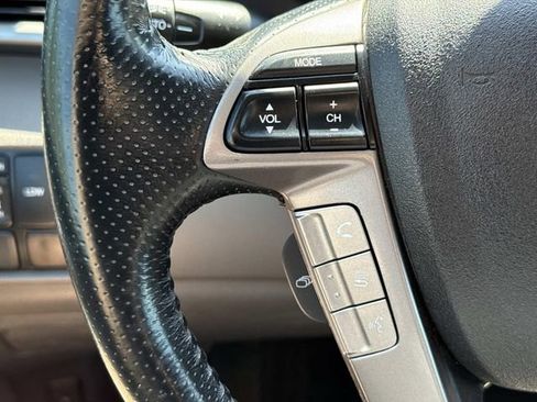 Used 2015 Honda Odyssey EX-L image 25