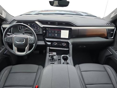 Used 2025 GMC Sierra 1500 Denali image 9