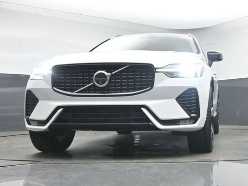 Used 2023 Volvo XC60 B5 Ultimate w/ Protection Package Premier AWD/4WD image 41