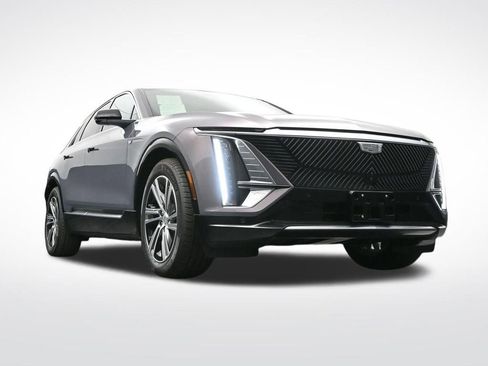 Used 2025 Cadillac Lyriq Luxury AWD/4WD image 30